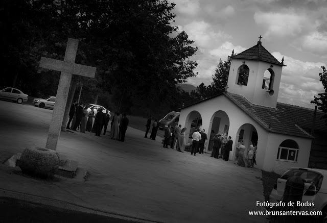 Ceremonia por la iglesia