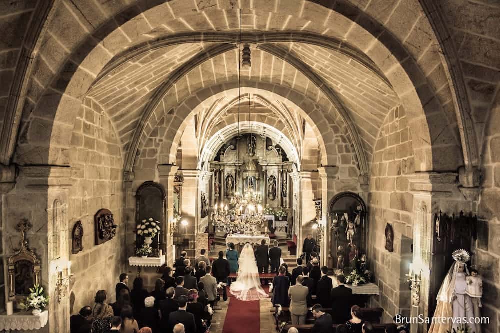Boda en la iglesia de Hio.