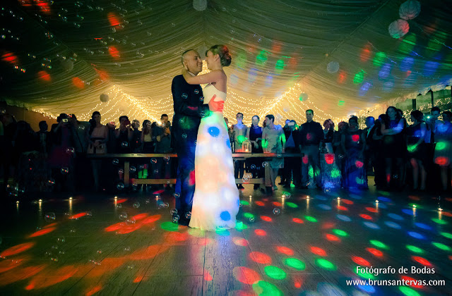 Luces en el baile de novios