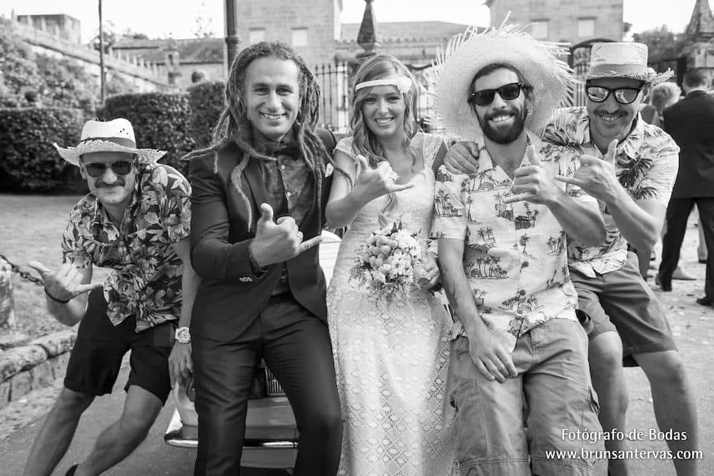 Como si de una boda hawaiana se tratara.