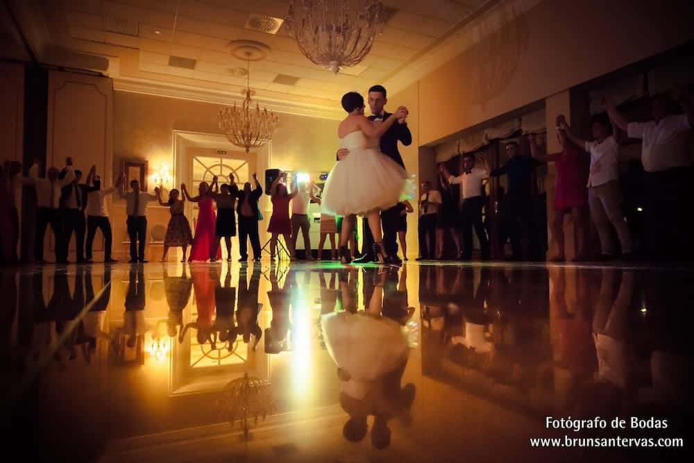 El primer baile de novios. Un momento único y muy especial,