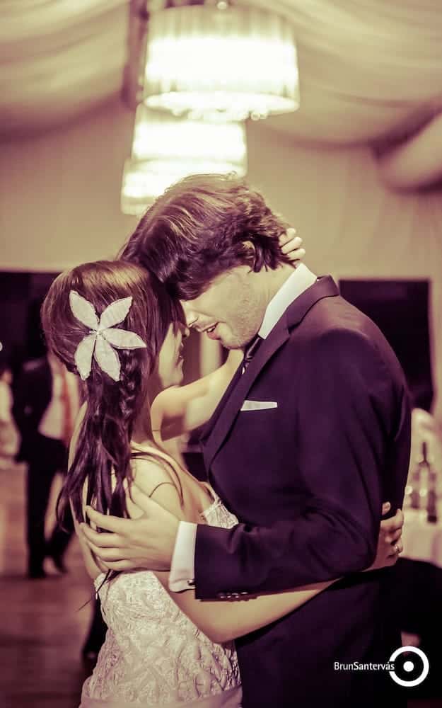 Emotivo baile de novios.