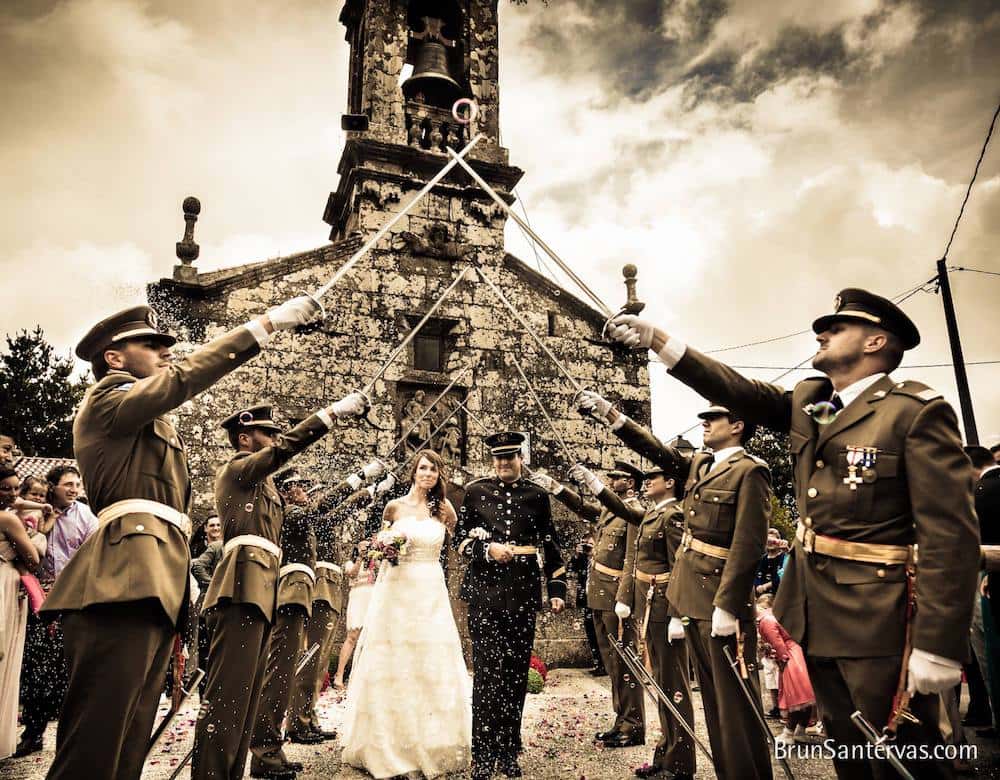 Fotografiar un puente de espadas como este!