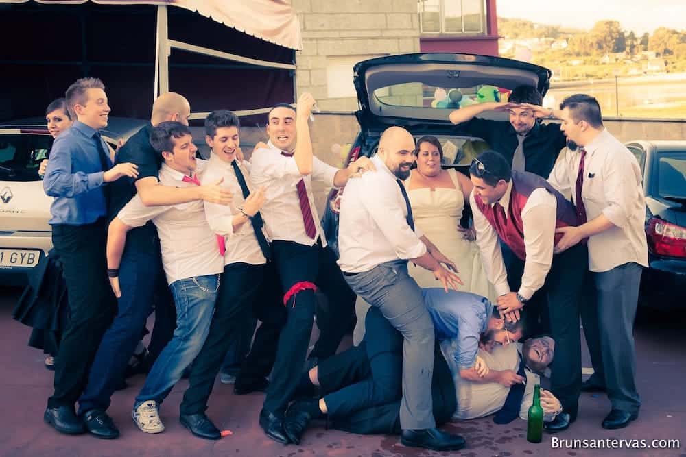 Momento conga en la boda