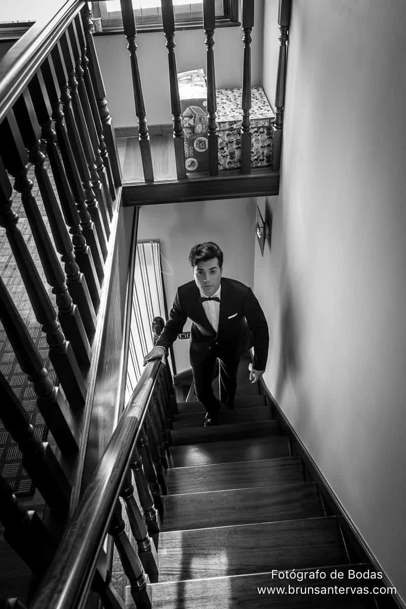 Normalmente es la novia a la que casi siempre pillamos en las escaleras