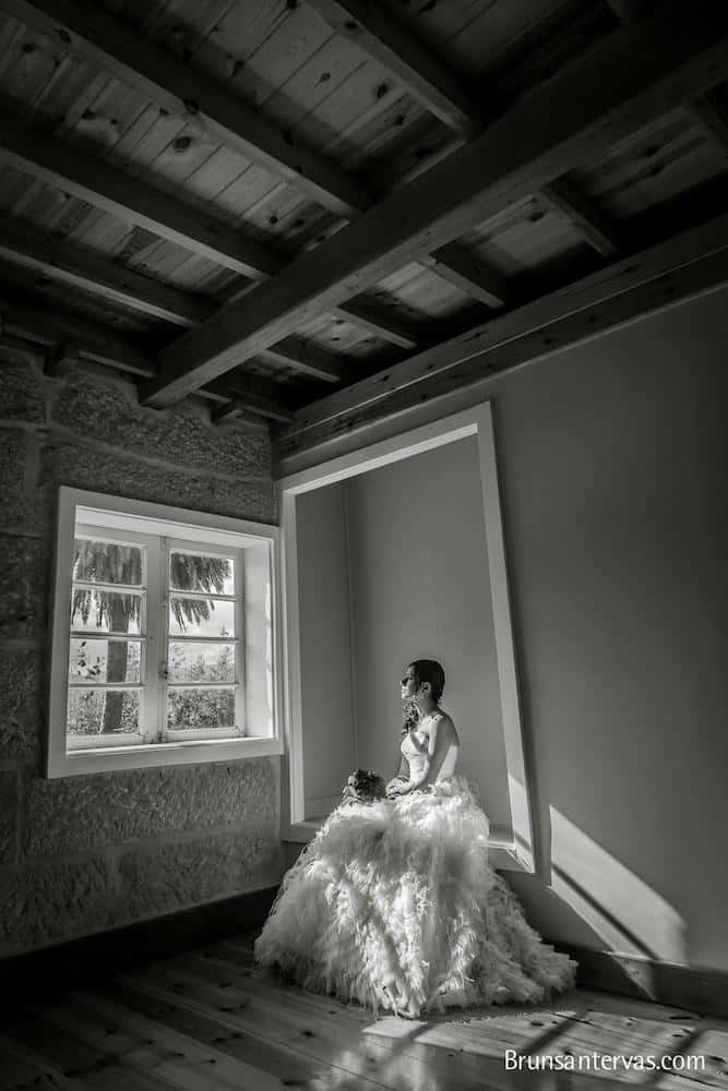 Posado novia en Casona da Torre.