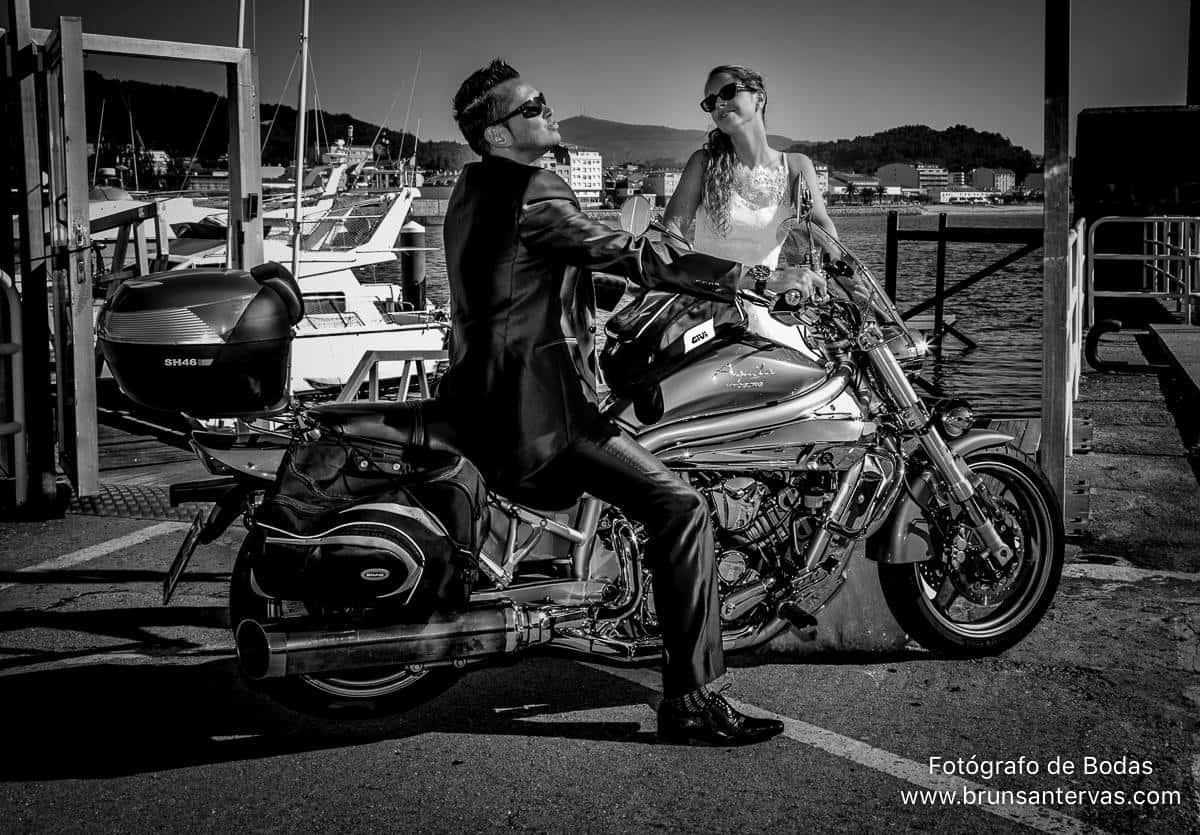 Y si en el postboda nos encontramos una moto