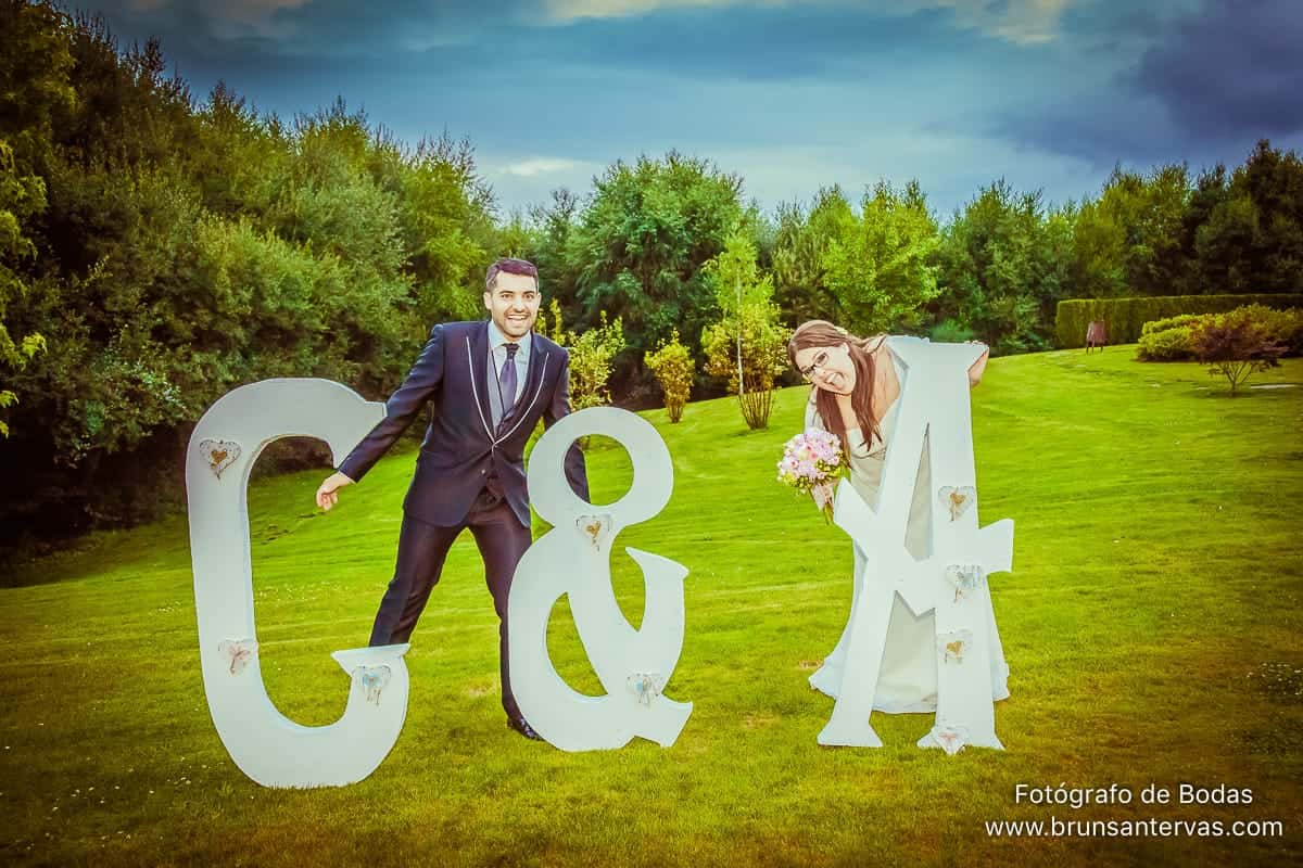 amor-loco-divertido-letras-brunsantervas-fotografo-bodas-galicia